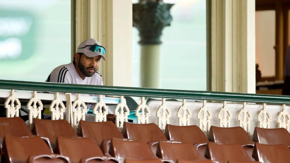 https://www.jagranimages.com/images/newimg/06012025/06_01_2025-harbhajan_singh,_rohit_sharma_23862194.jpg