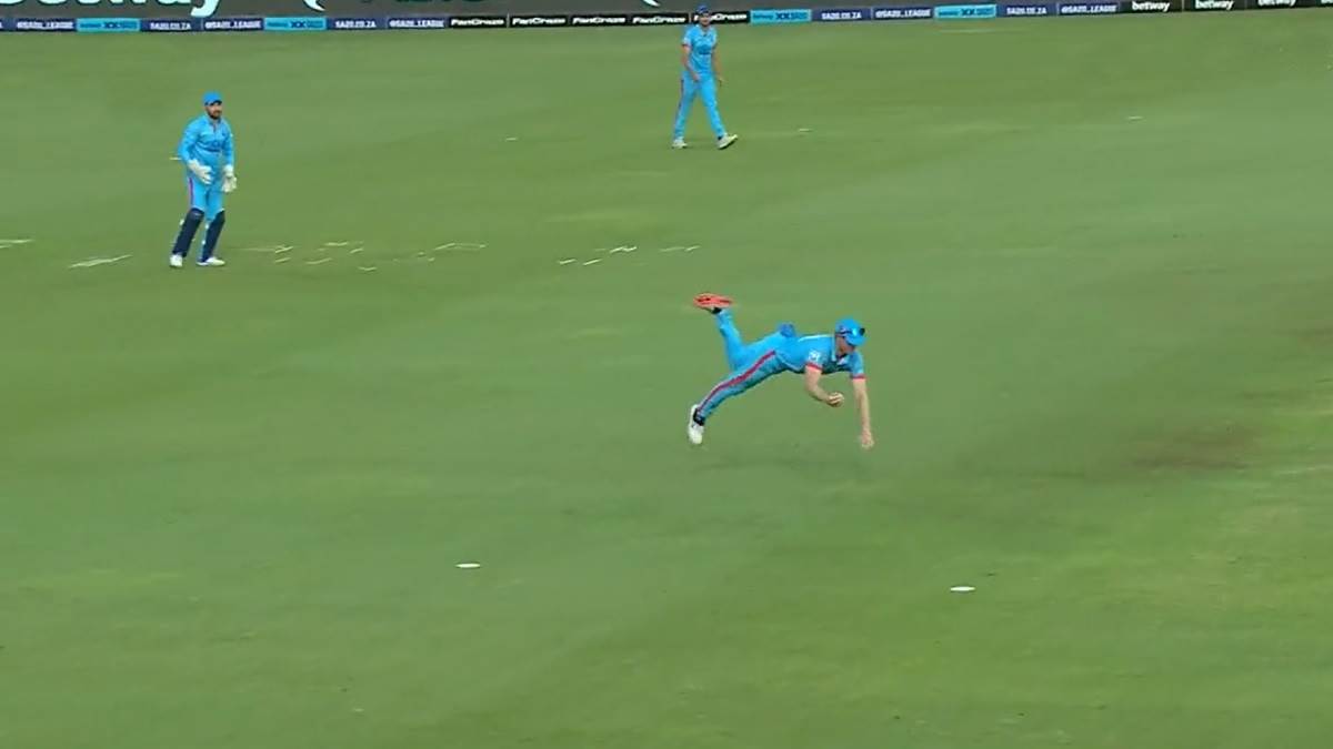 https://www.jagranimages.com/images/newimg/06022023/06_02_2023-jimmy_neesham_one_handed_catch_23320839.jpg