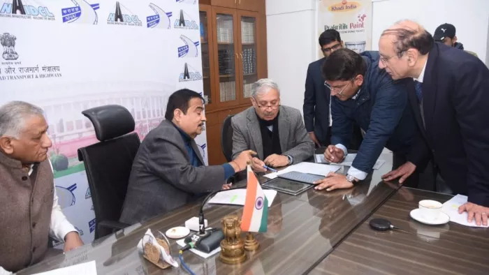 द्वारका एक्सप्रेसवे-के गुरुग्राम हिस्से को चालू करने के गडकरी ने दिए निर्देश