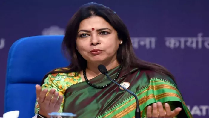 आप सरकार ने दिल्ली को वेंटिलेटर पर डालाः मीनाक्षी लेखी