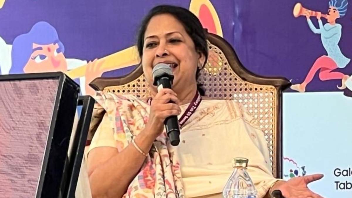 pranab mukherjee daughter sharmistha says father told sonia gandhi better to sit opposition than running weak government