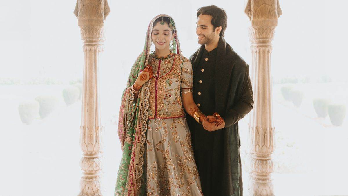 https://www.jagranimages.com/images/newimg/06022025/06_02_2025-mawra_hocane_wedding_23879481.jpg