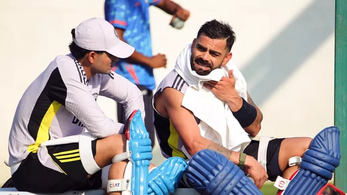 Virat Kohli घुटने में दर्द के चलते नहीं खेल रहे इंग्लैंड के खिलाफ पहला वनडे