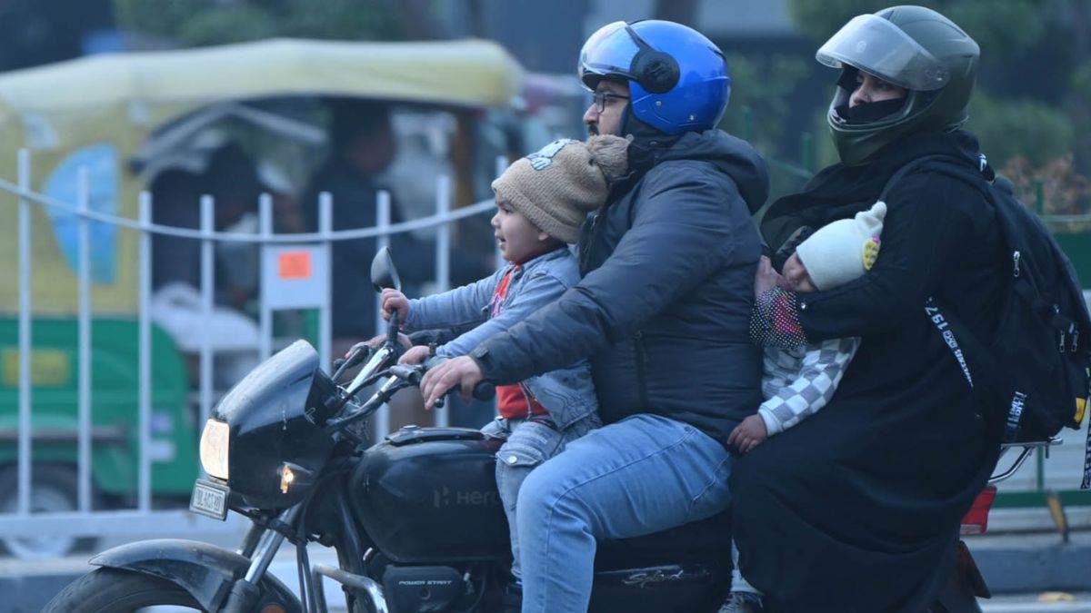 https://www.jagranimages.com/images/newimg/06022025/06_02_2025-weather_15_23879534.jpg