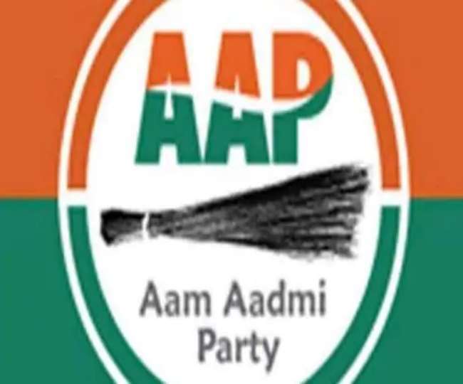 ncr aap reached number one position from the third in mcd bypolls at noth delhi two seats