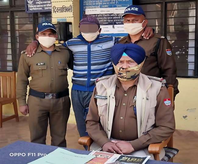 Almora Crime : पिछले माह चरस तस्करी के दौरान पुलिस को चकमा देकर फरार हुआ था आरोपित