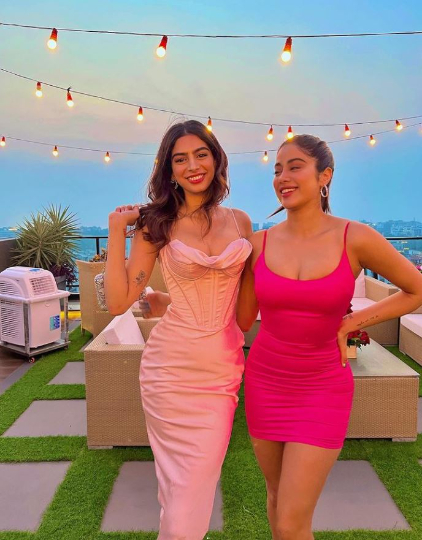 on janhvi kapoor birthday sister khushi kapoor shared unseed childhood memory
