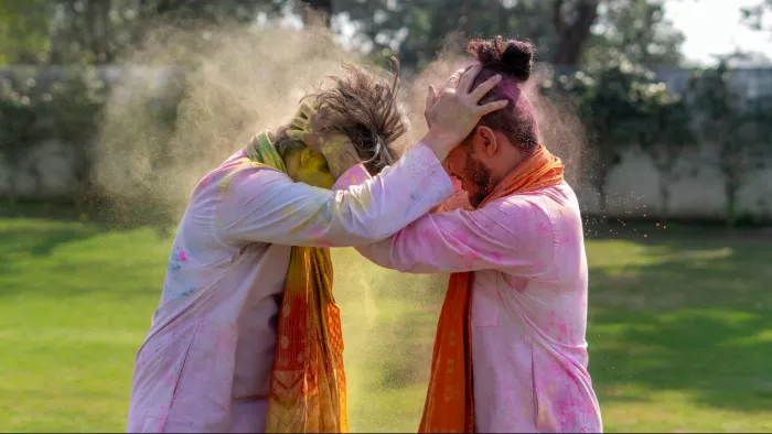 Pre And Post Holi Skin Care; होली के पहले और बाद में ऐसे रखें स्किन का ख्याल