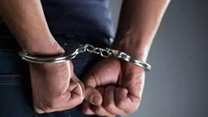 50 लाख के जाली स्टांप पेपर बिक्री मामले में ईओडब्ल्यू वाराणसी की टीम ने ठेकेदार को किया गिरफ्तार