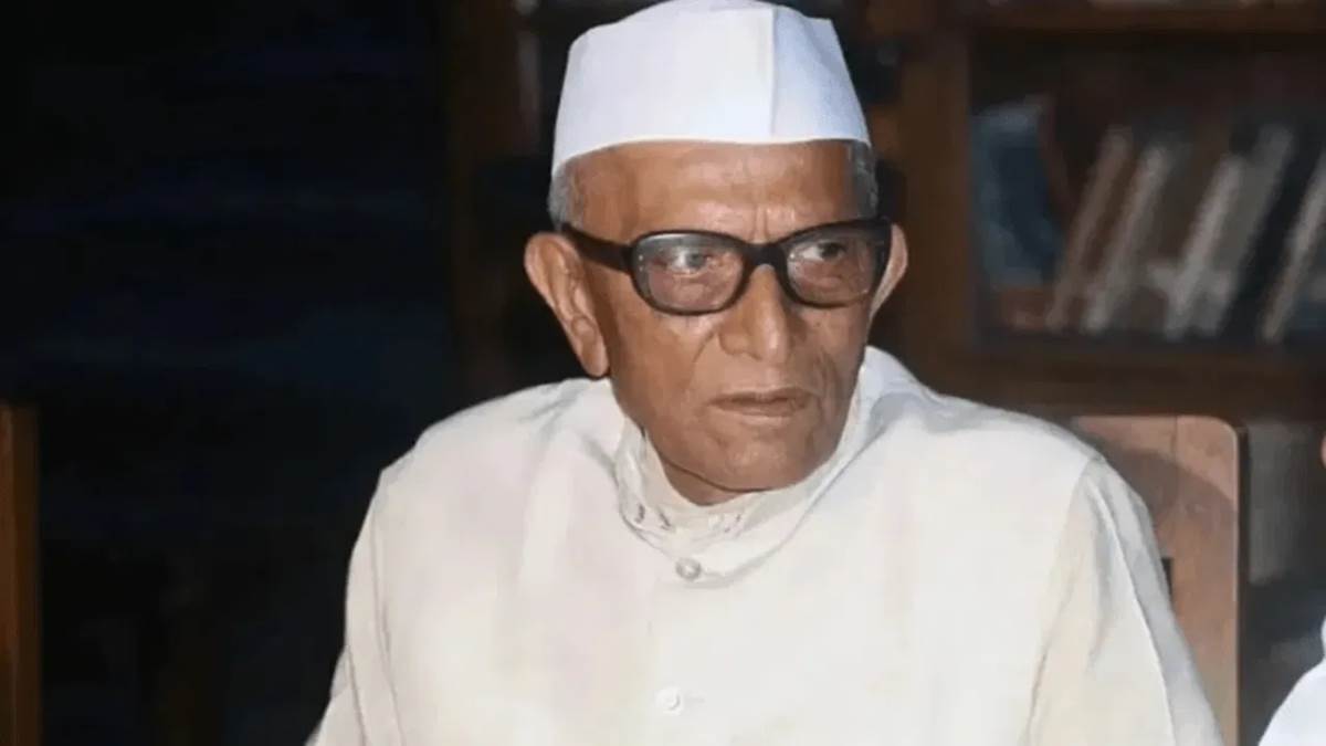 https://www.jagranimages.com/images/newimg/06032024/06_03_2024-morarji_desai_23668304.jpg