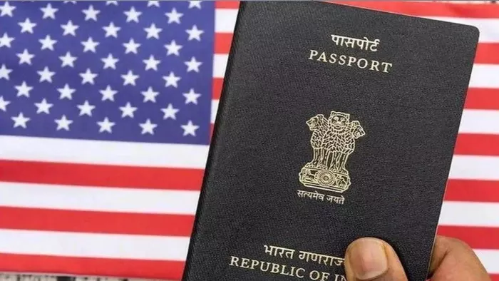 पहले ऐसे बच्चों को 21 की उम्र पार करने के बाद 2 वर्ष का समय मिलता था (प्रतीकात्मक तस्वीर)