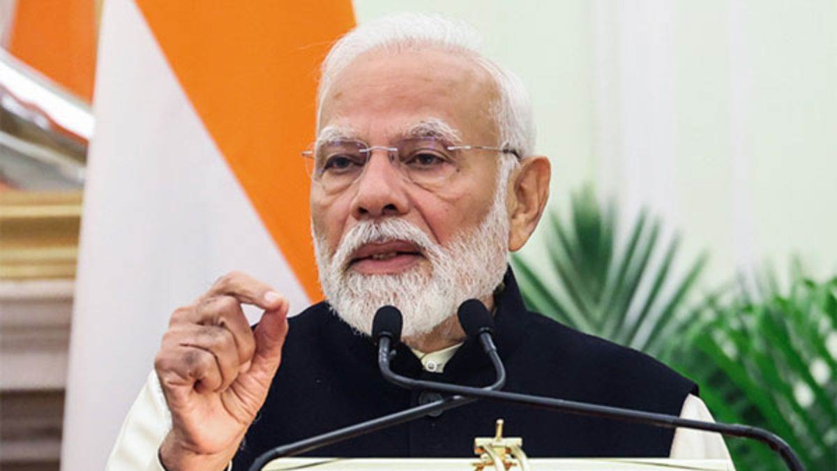 https://www.jagranimages.com/images/newimg/06032025/06_03_2025-pm_modi_rating_23895940.jpg