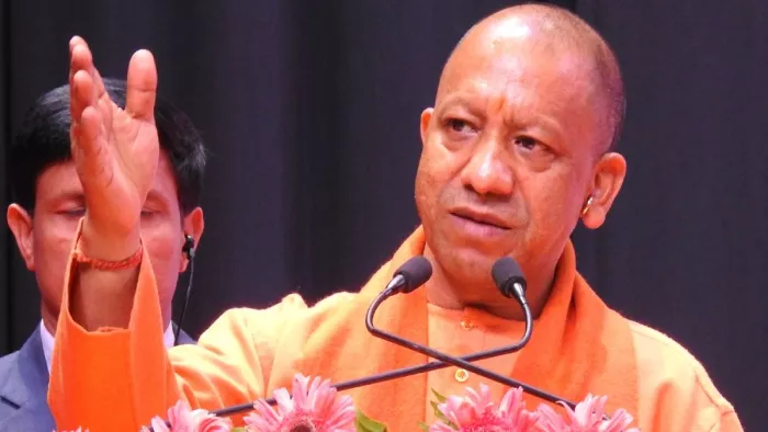 गोरखपुर में संबोधन देते सीएम योगी। जागरण