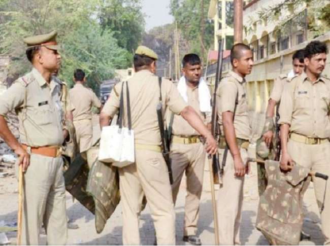 भाजपा समर्थक की मां की पीट-पीटकर हत्या कर दी गई।