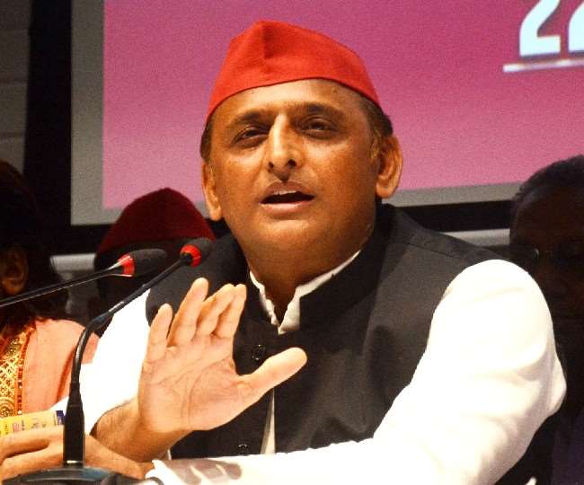 गोरखनाथ मंदिर हमले को लेकर अखिलेश यादव की प्रतिक्रिया।