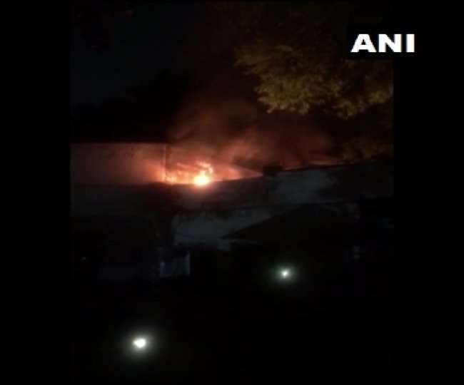 https://www.jagranimages.com/images/newimg/06042022/06_04_2022-congress_office_fire_22604947.jpg