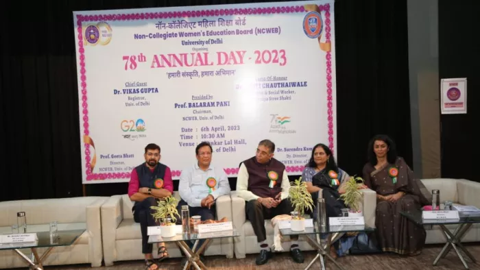 एनसीवेब के वार्षिकोत्सव के दौरान विशिष्ट अतिथि प्रख्यात वैज्ञानिक और सामाजिक कार्यकर्ता डॉ. ज्योति चौथईवाले उपस्थित थी।