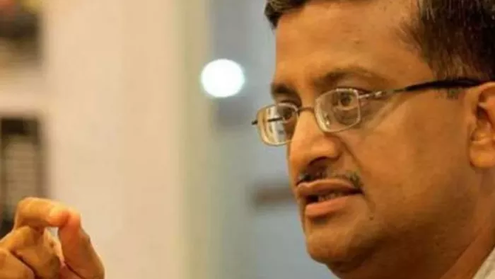 वाड्रा-डीएलएफ लैंड डील की सुस्त जांच पर IAS खेमका ने उठाए सवाल (फाइल फोटो)।