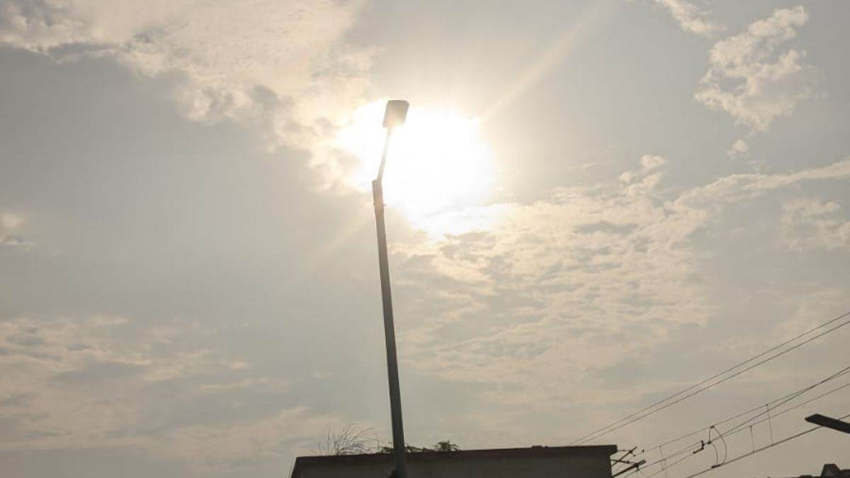 https://www.jagranimages.com/images/newimg/06042024/06_04_2024-pilibhit_hot_weather_sun_23690797.jpg