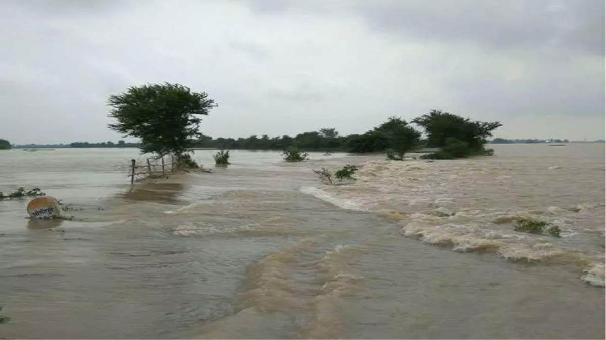 https://www.jagranimages.com/images/newimg/06042025/06_04_2025-bihar-flood_23913009.jpg