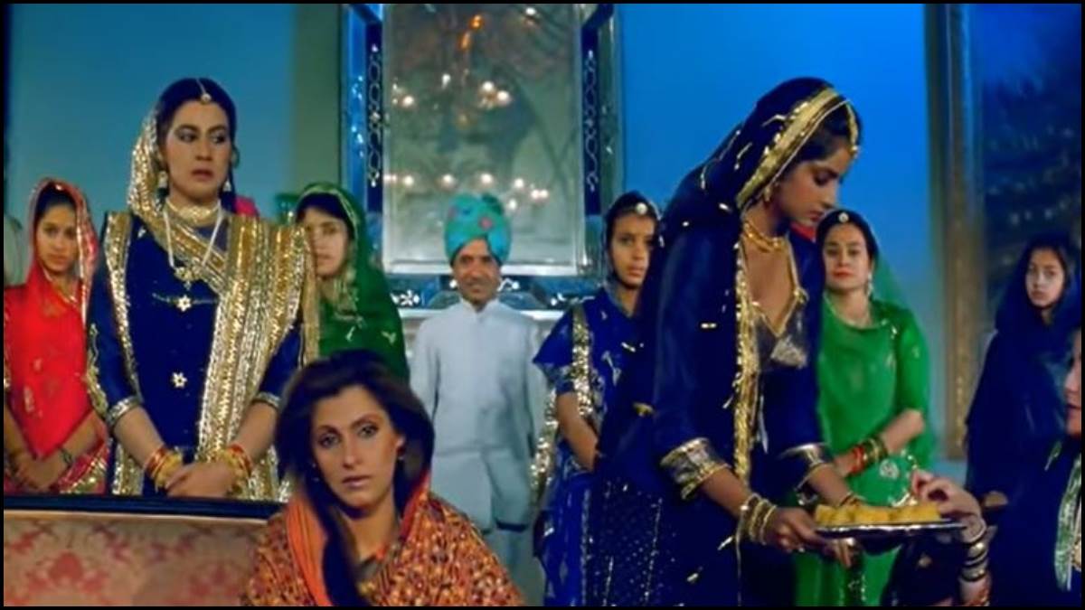 https://www.jagranimages.com/images/newimg/06042025/06_04_2025-divya_bharti_1_23912992_143317301.jpg