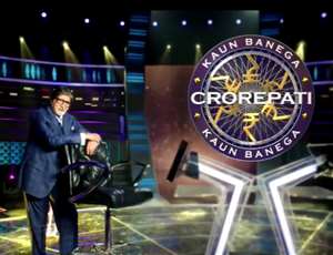 Amitabh Bachchan seen on KBC set. Photo- Instagram