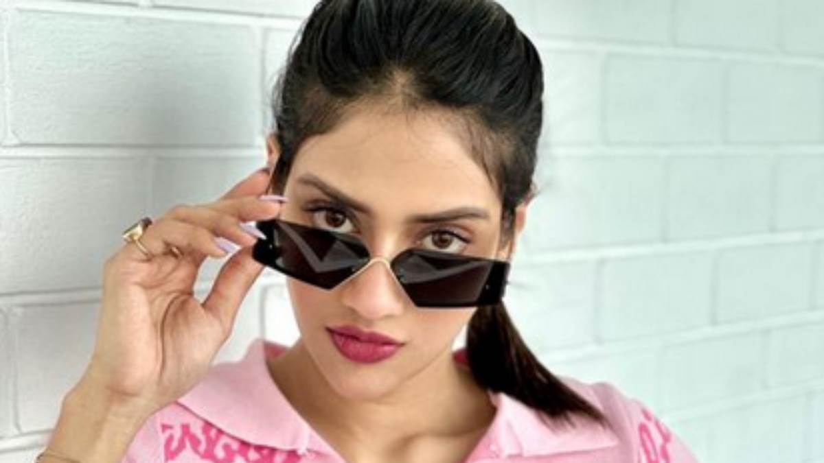 https://www.jagranimages.com/images/newimg/06052023/06_05_2023-nusrat_jahan_23404115.jpg