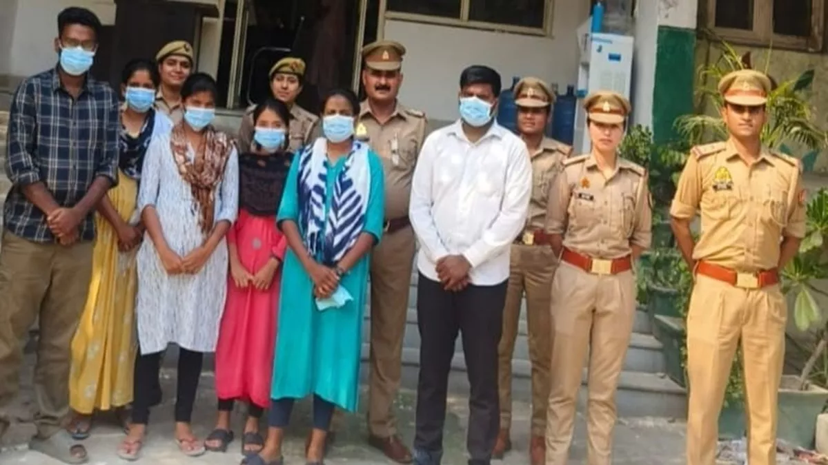 Noida: मतांतरण के लिए उकसाने पर चार युवतियों समेत छह गिरफ्तार, कोलकाता और दक्षिण भारत राज्यों की रहने वाली हैं सभी