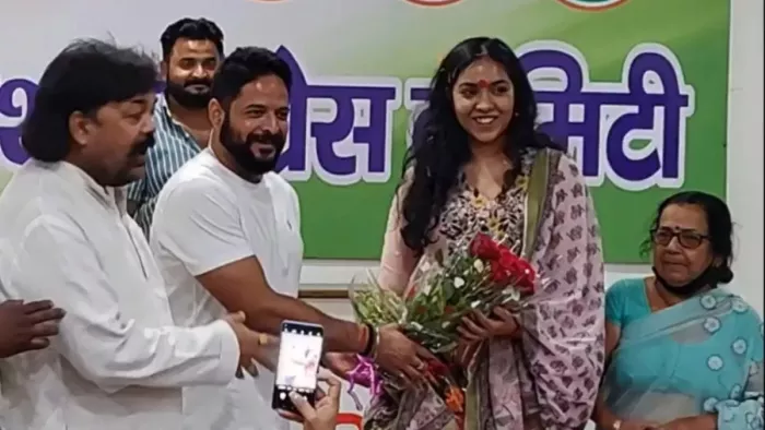 यशस्विनी सहाय ने रांची लोकसभा सीट से दाखिल किया नामांकन