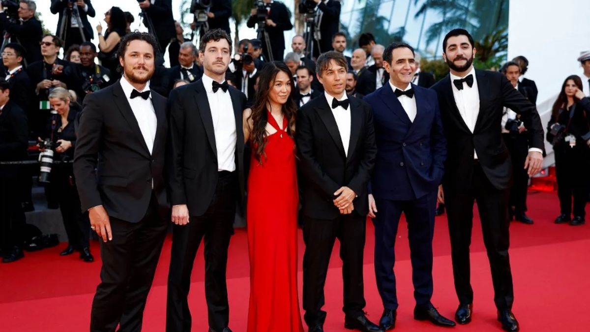 https://www.jagranimages.com/images/newimg/06052025/06_05_2025-cannes_2025_23932173.jpg
