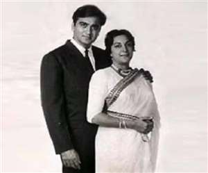 बॉलीवुड सुनील दत्त और अभिनेत्री नर्गिस, Instagram: duttsanjay