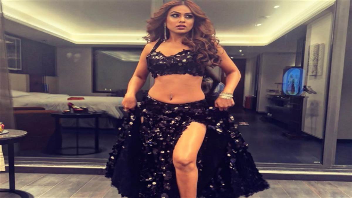 Nia Sharma Bold Photoshoot In Bathrobe fan says you are hot and beautiful See Photos. Photo Credit- Instagram