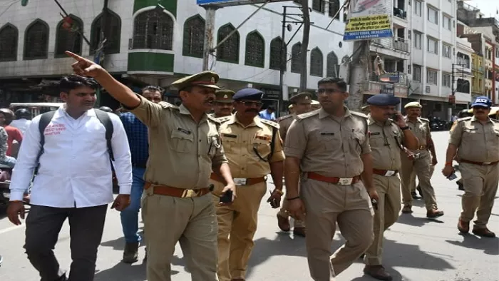 कानपुर में हुए बवाल की जांच एसआसइटी ने शुरू की है।
