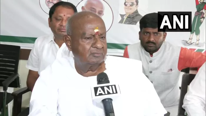 'BJP विरोधी मोर्चे पर नहीं, JDS को मजबूत करने पर है फोकस', पूर्व पीएम एचडी देवेगौड़ा का बयान (फोटो एएनआइ)