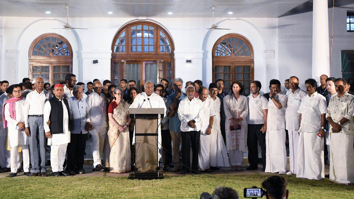 https://www.jagranimages.com/images/newimg/06062024/06_06_2024-india_bloc_meeting_23733121.jpg