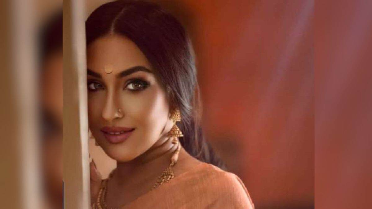 https://www.jagranimages.com/images/newimg/06062024/06_06_2024-rituparna_sengupta_2_23733694.jpg