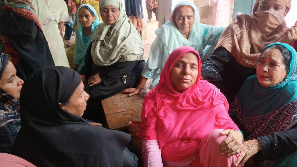 ghazipur land dispute ex village head arrested after mans murder