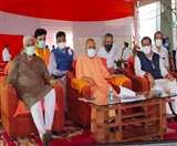 गोरखपुर के एक कार्यक्रम में मौजूद सीएम योगी आदित्यनाथ। - जागरण