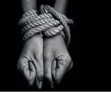 पुलिस ने एक नामजद व 15-20 अज्ञात के खिलाफ अपहरण की रिपोर्ट दर्ज की है।