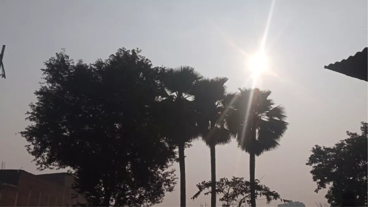 Agra Weather Update: उमस के मारे हो चला बुरा हाल, आगरा में बारिश को लेकर अब है ये अनुमान