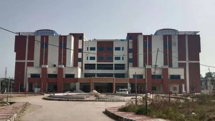 धनबाद में सुपर स्पेशलिटी अस्पताल बनकर हुआ तैयार।