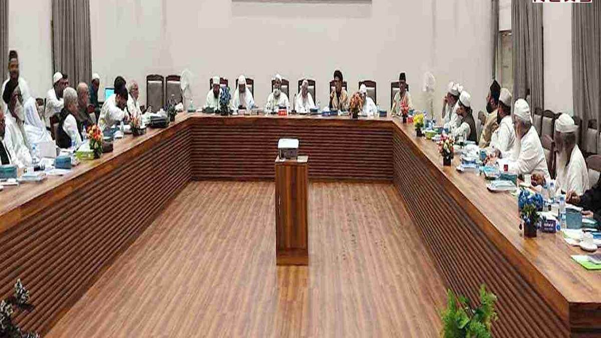 one crore muslims will register protest against uniform civil code maulana khalid rashid said ucc is not needed in the country