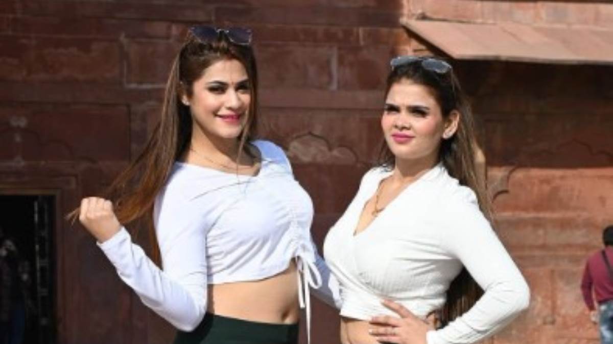https://www.jagranimages.com/images/newimg/06072024/06_07_2024-kritika_malik_and_payal_malik_23753385.jpg