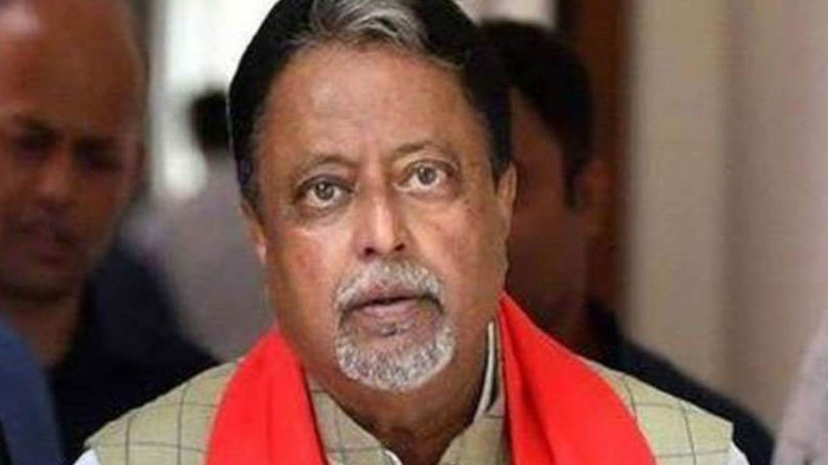 former railway minister mukul roy condition is critical admitted in icu