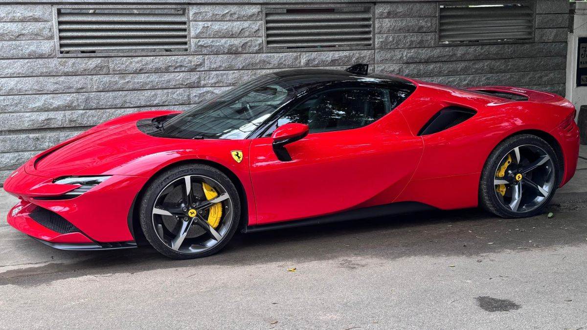 https://www.jagranimages.com/images/newimg/06072025/06_07_2025-bengaluru_rto_ferrari_case_23976393.jpg