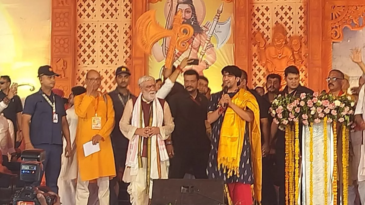 VIDEO: गांधी मैदान के एंट्री गेट पर बवाल के बाद पहुंचे धीरेंद्र शास्त्री, कहा- बिहार में चुनाव के बाद करूंगा पदयात्रा