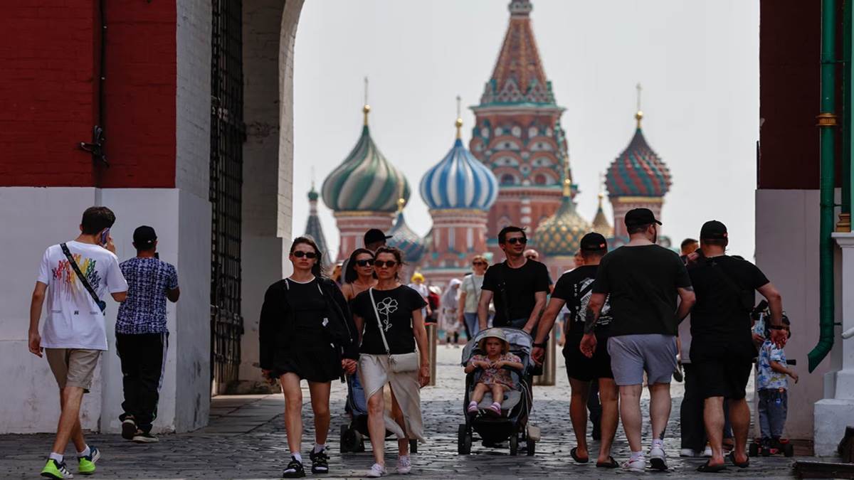 not only russia these countries are also giving incentives to have children