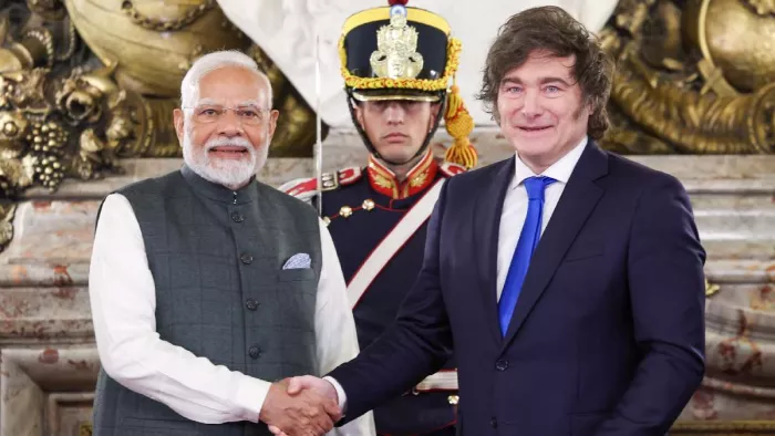 अर्जेंटीना के राष्ट्रपति मिलेई के साथ पीएम मोदी। फाइल फोटो