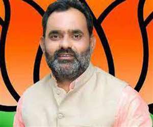 गन्ना विकास एवं चीनी उद्योग मंत्री स्वामी यतीश्वरानंद ने किसानों को सम्मानित करने के लिए कार्ययोजना बनाने को कहा है।