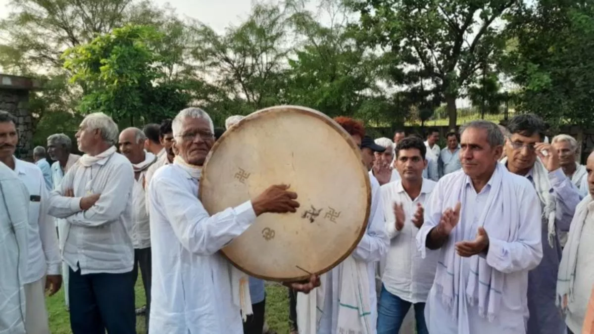 Vice President Election 2022: जगदीप धनखड़ की जीत पर गांव में मना जश्न, बंटी मिठाई